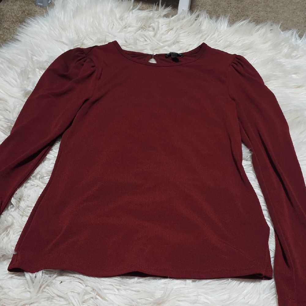 Express Keyhole Blouse- Small